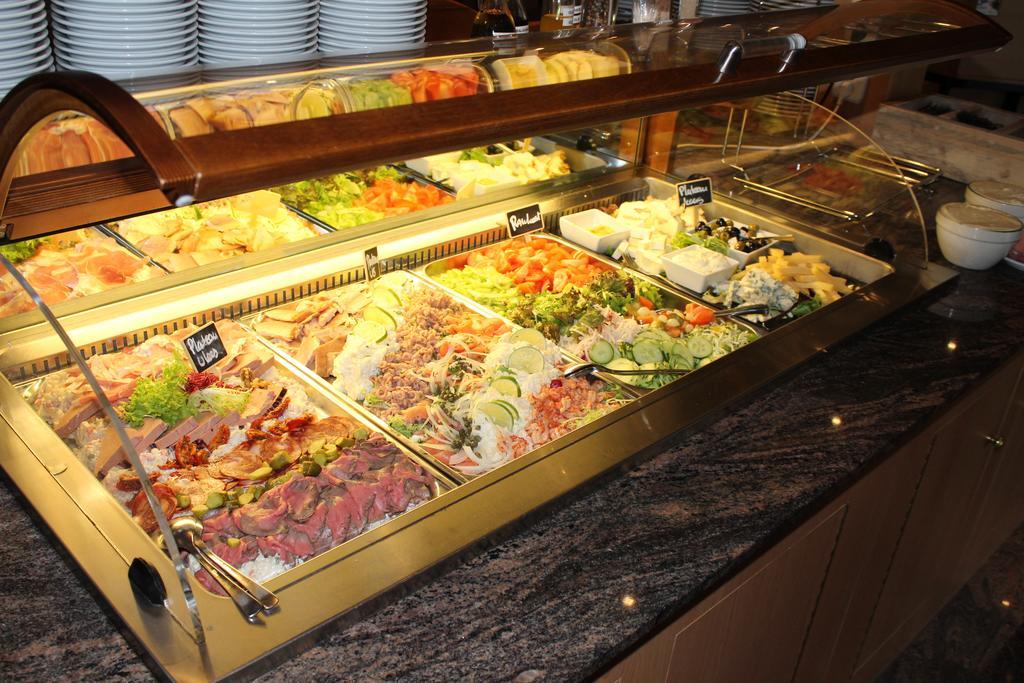 Hotel Restaurant 'T Klokje Ренессе Экстерьер фото