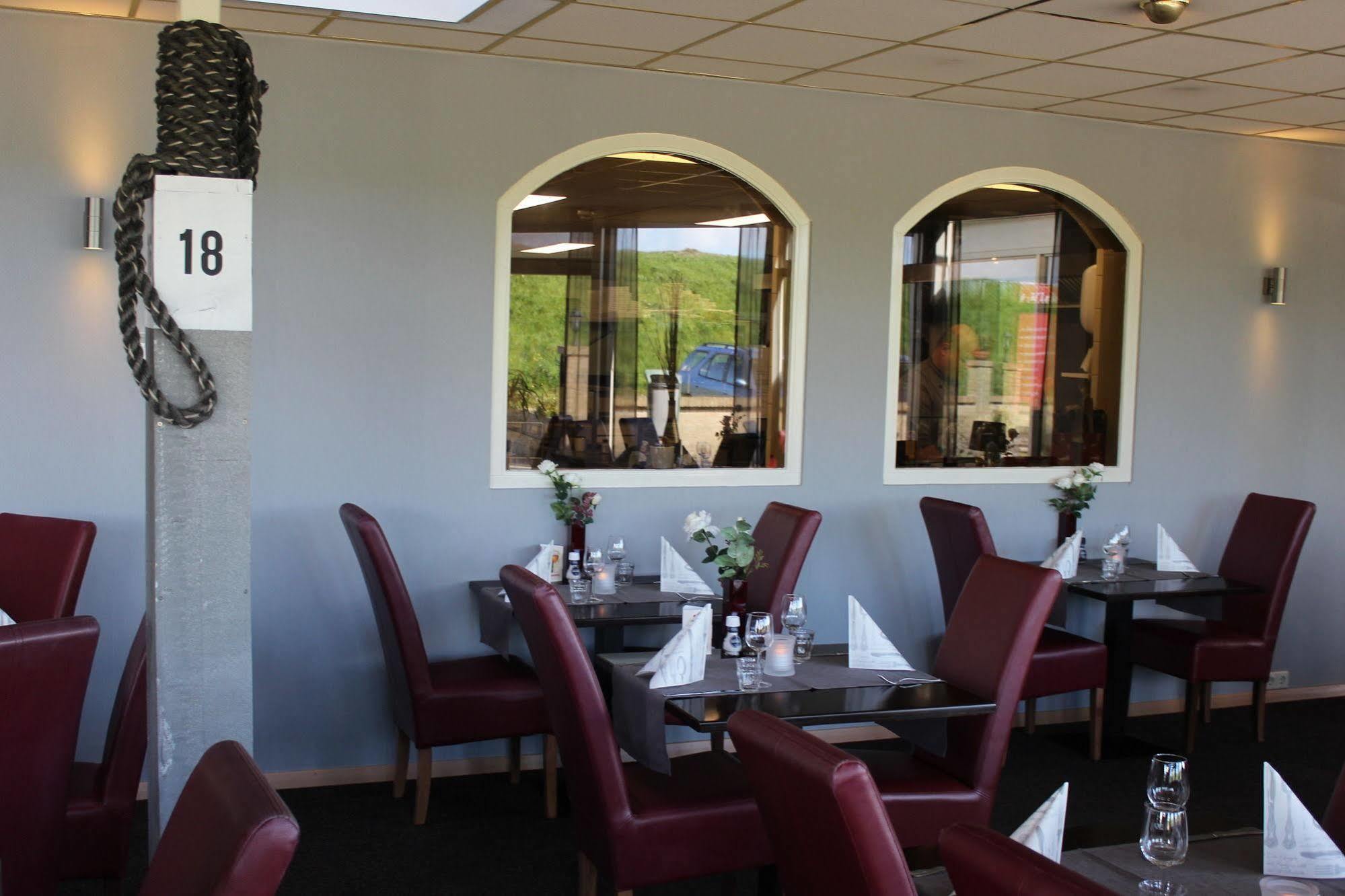 Hotel Restaurant 'T Klokje Ренессе Экстерьер фото